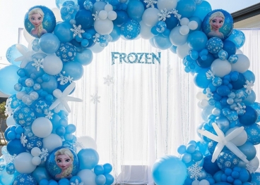 Allestimento Frozen Trasforma la Tua Festa in un Regno di Ghiaccio